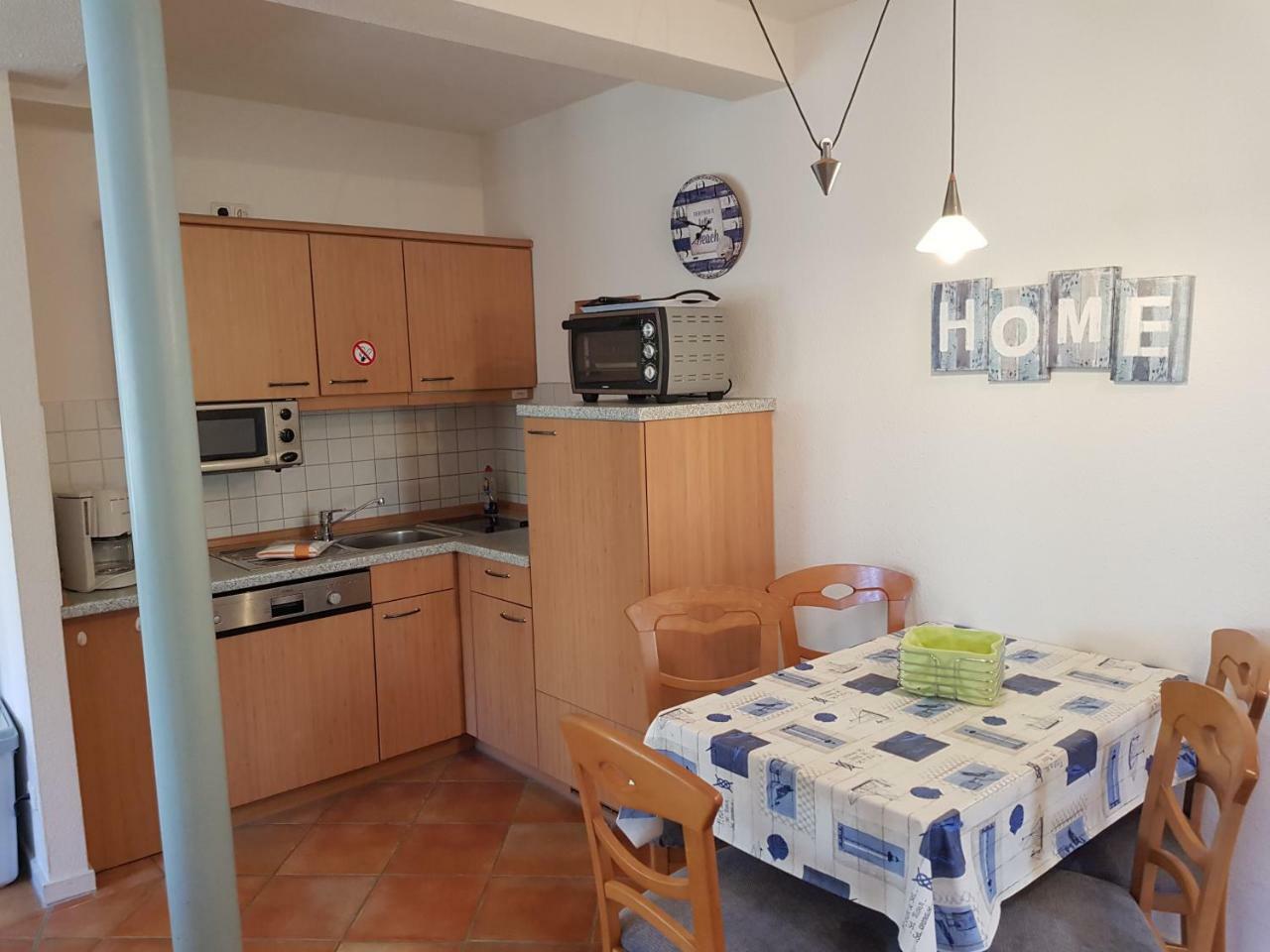 Ferienwohnung 4 Im Haus Am See Mit Wintergarten Und Terrasse Seedorf  Стая снимка