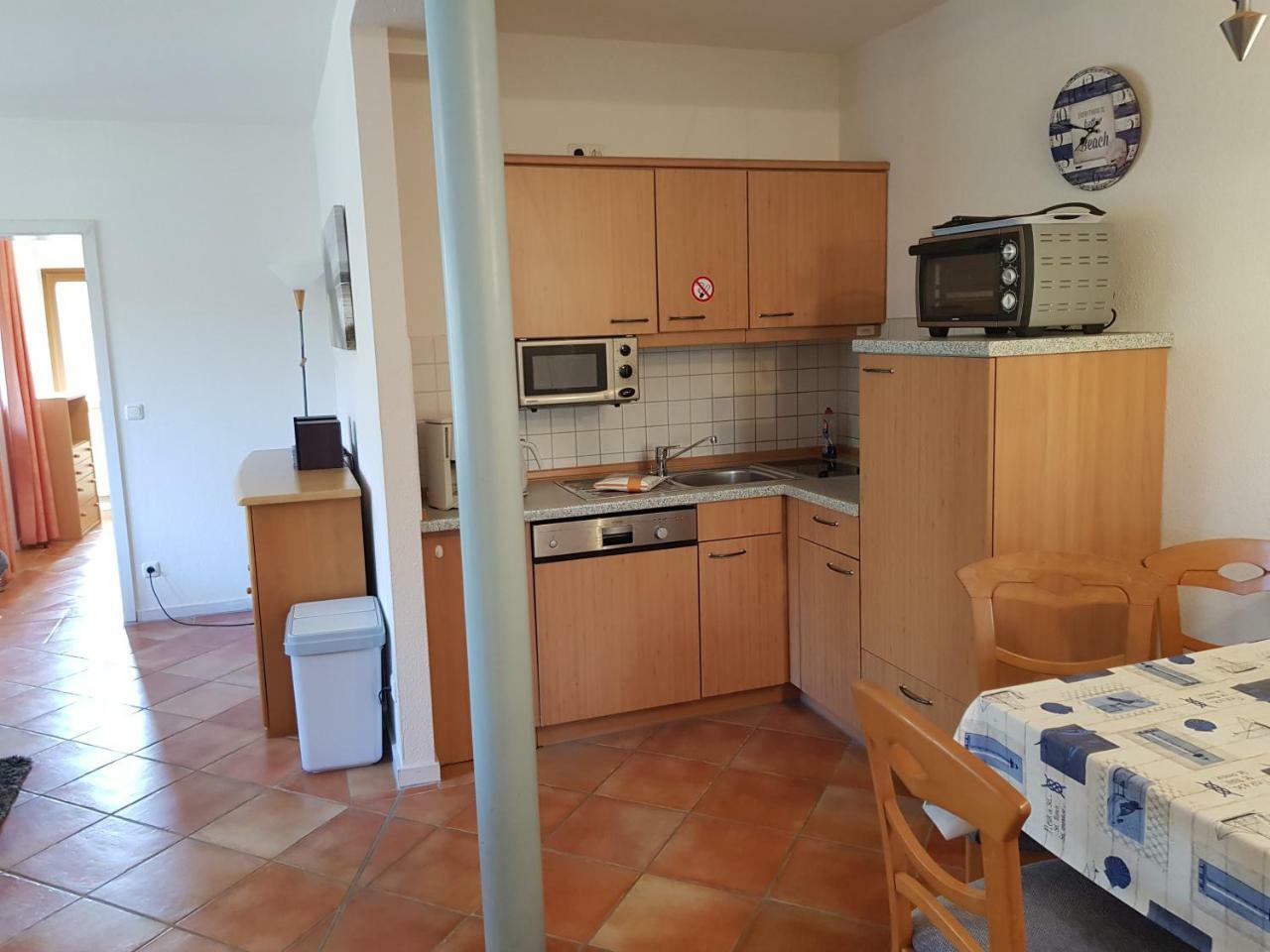 Ferienwohnung 4 Im Haus Am See Mit Wintergarten Und Terrasse Seedorf  Стая снимка